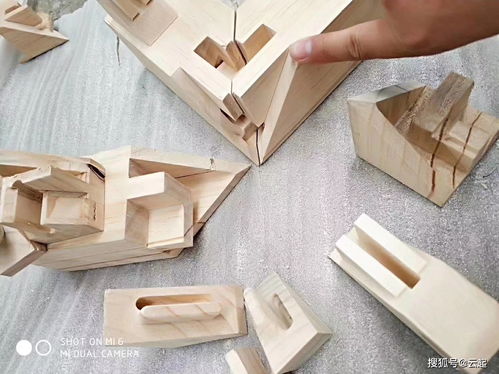 華洲數(shù)控的自動榫頭加工設備