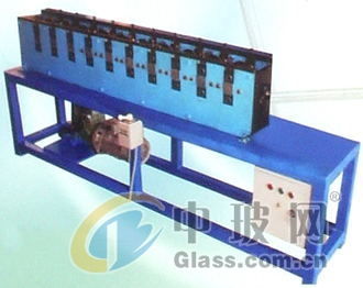 報(bào)價 供應(yīng)商 圖片 生產(chǎn)相框包邊不銹鋼銅槽成型沖壓一體機(jī) 臺州銀達(dá)玻璃機(jī)械廠